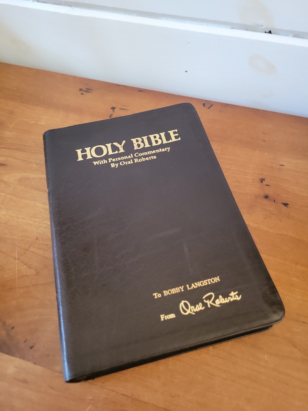 Holy Bible with Personal Commentary By Oral Roberts 1981 Genuine Leather Cover