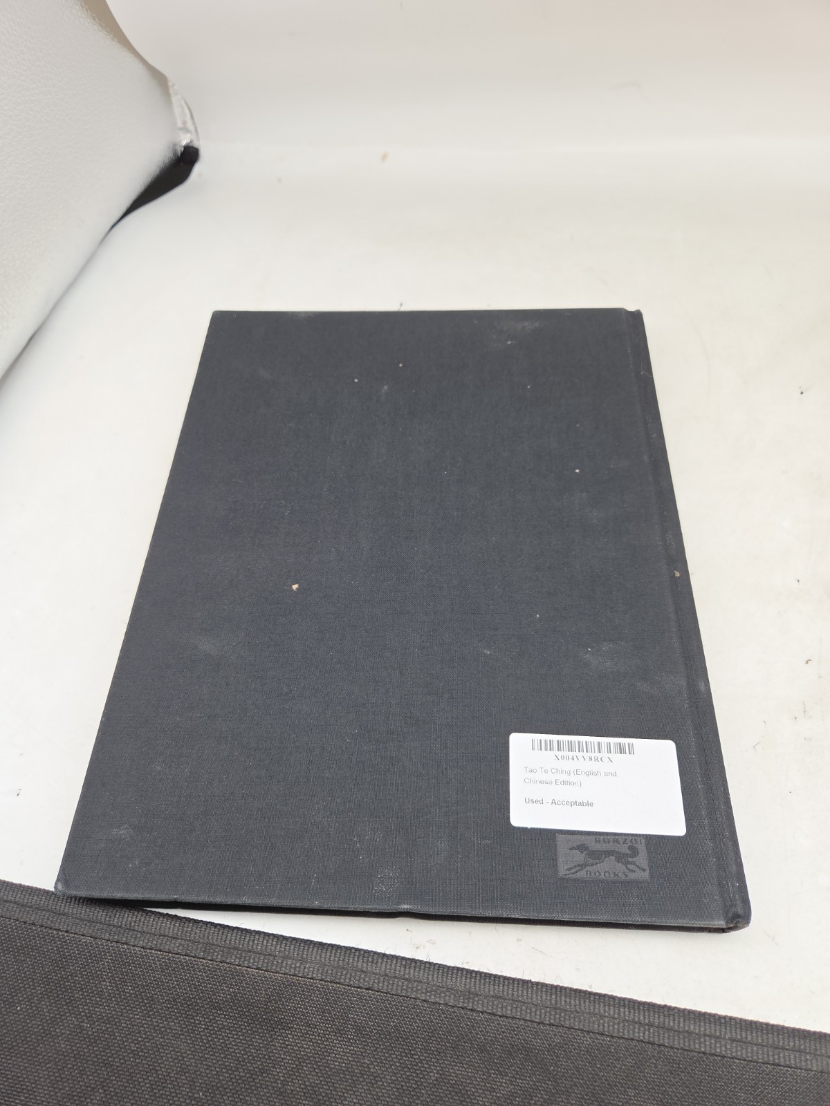 Tao Te Ching (English and Chinese Edition) (1st Ed) – ACCEPTABLE – NO DJ