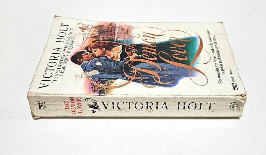 Lot of 10 Victoria Holt & Phyllis Whitney Romance & Suspense Demon Lover Domino