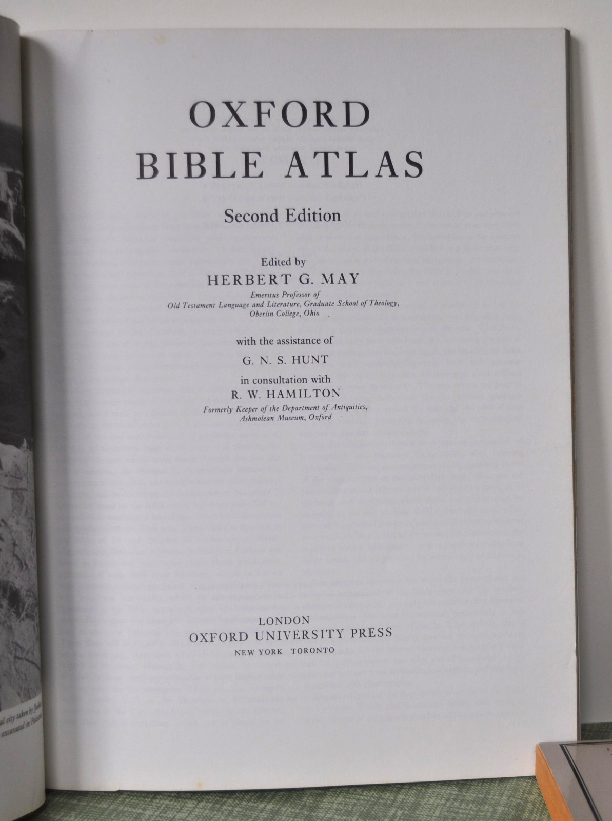 Oxford Bible Atlas by Herbert G. May, editor. Paperback, 10 x 7.5 in.–very good