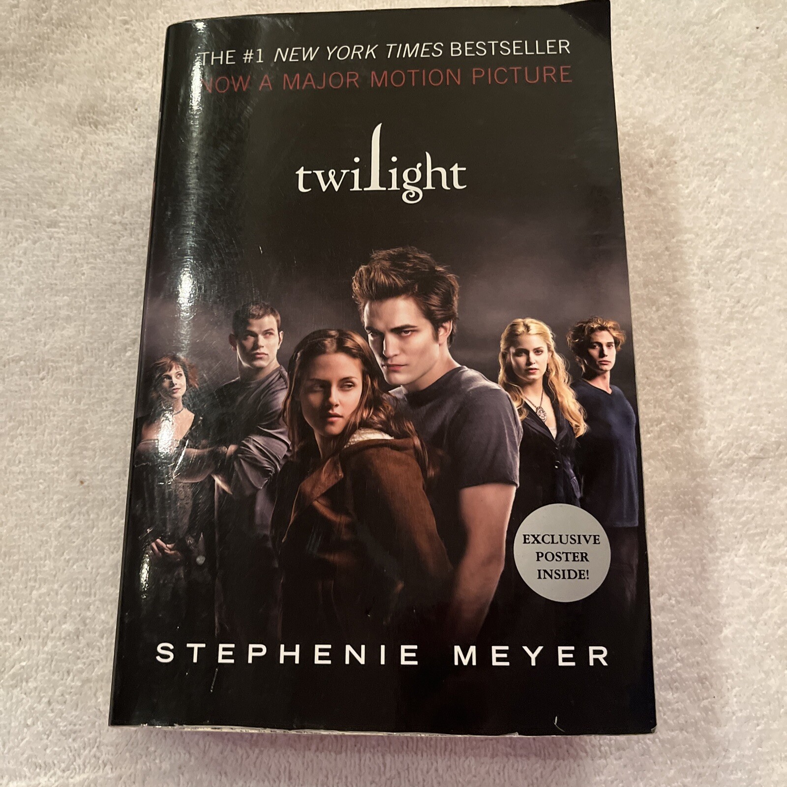 The Twilight Saga Ser.: Twilight by Stephenie Meyer (2008, Trade Paperback,…