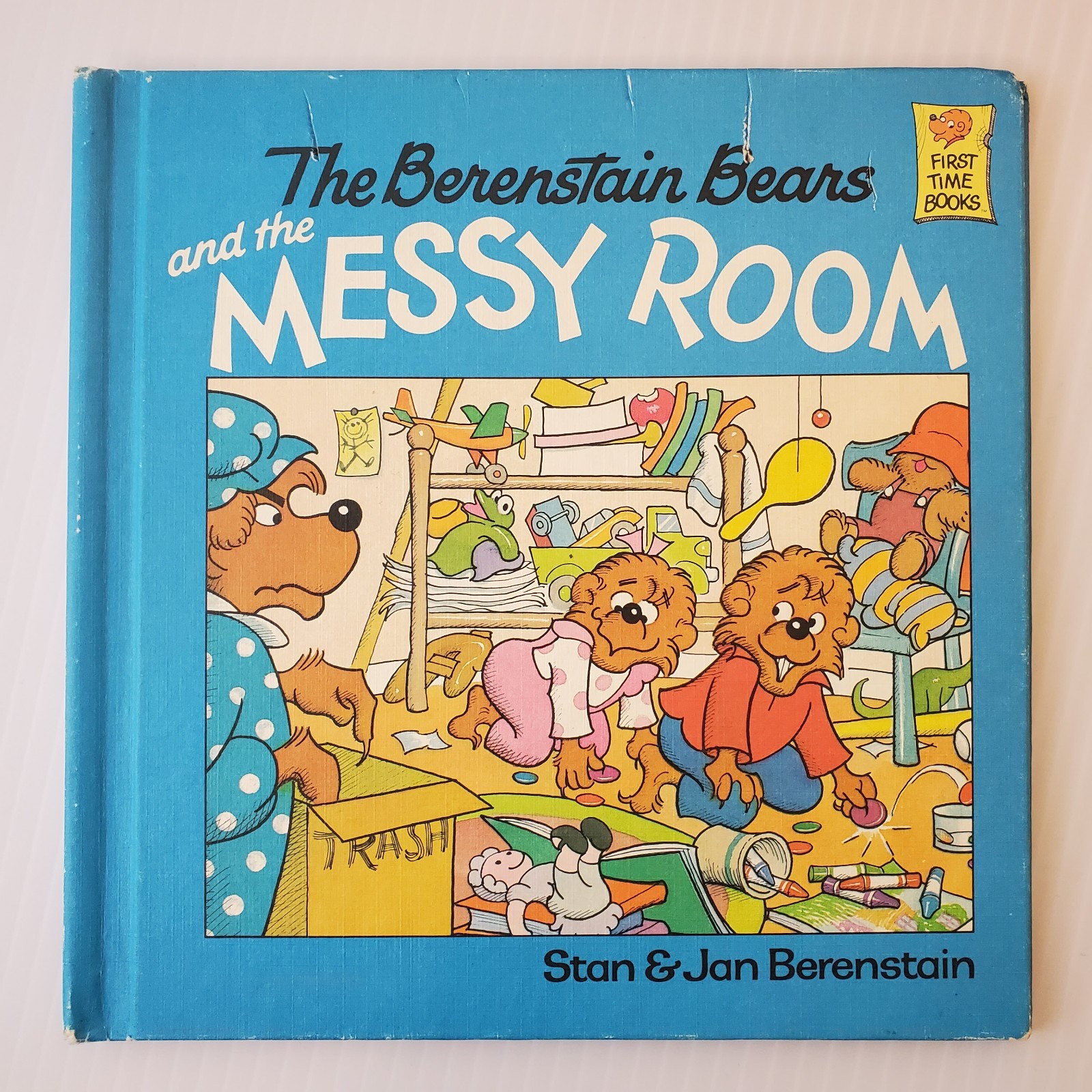 Lot of 17 Berenstain Bears Books by Stan and Jan Berenstain ~ Chapter & Picture