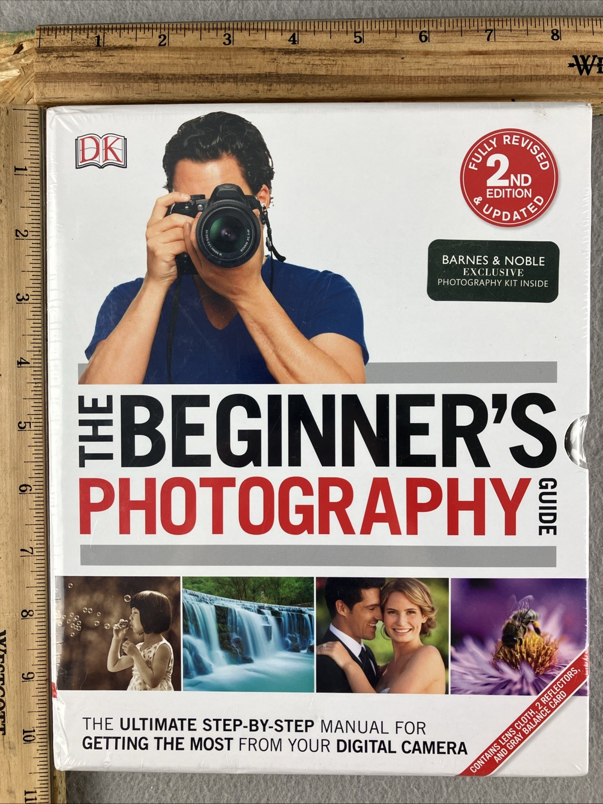 The Beginner’s Photography Guide Essential Kit 2nd Edition, DK Sealed Brand New
