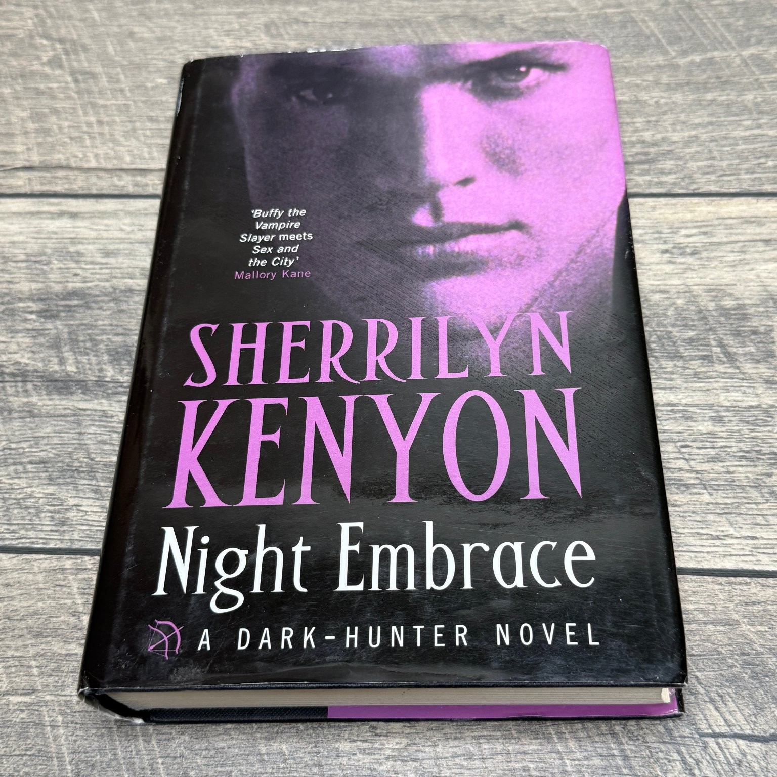 Night Play & Night Embrace Sherrilyn Kenyon Dark-Hunter Novel Piatkus HCDJ