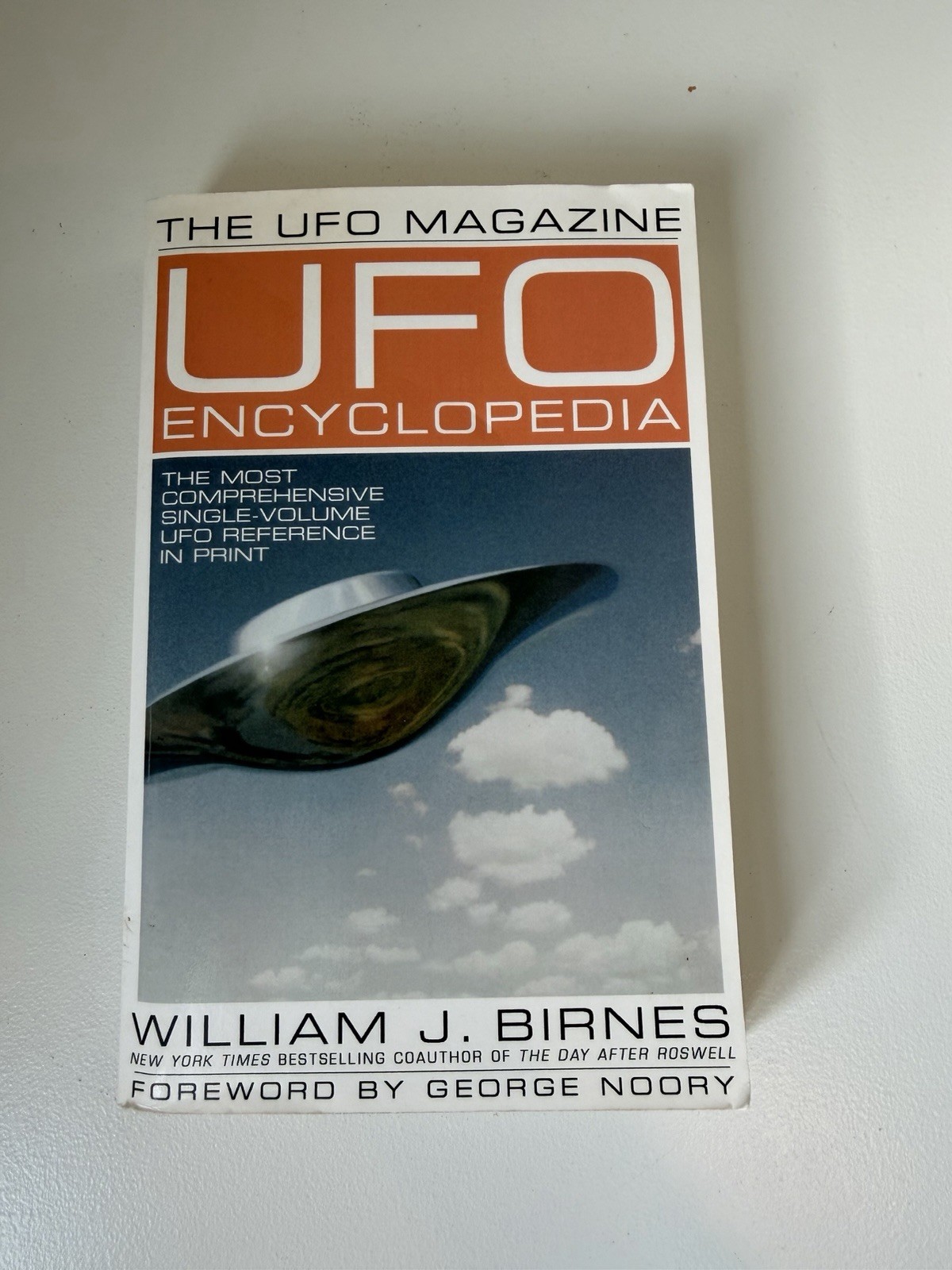 William J. Birnes The UFO Magazine UFO Encyclopedia (Paperback) – 1st Edition