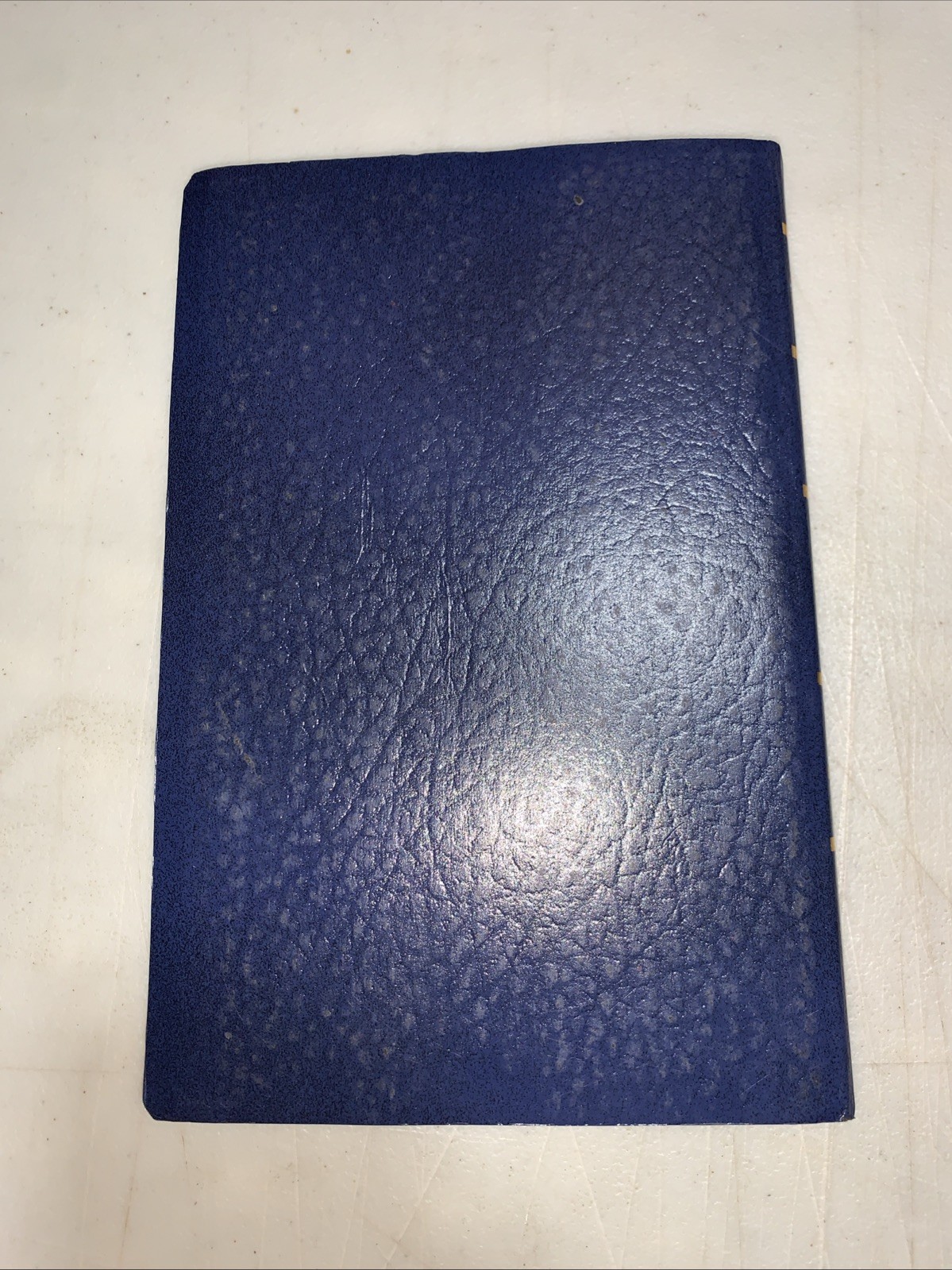 BIBLE HOLY BIBLE THOMAS NELSON 412B CHRIST RED LETTER 654 PAGES NKJV