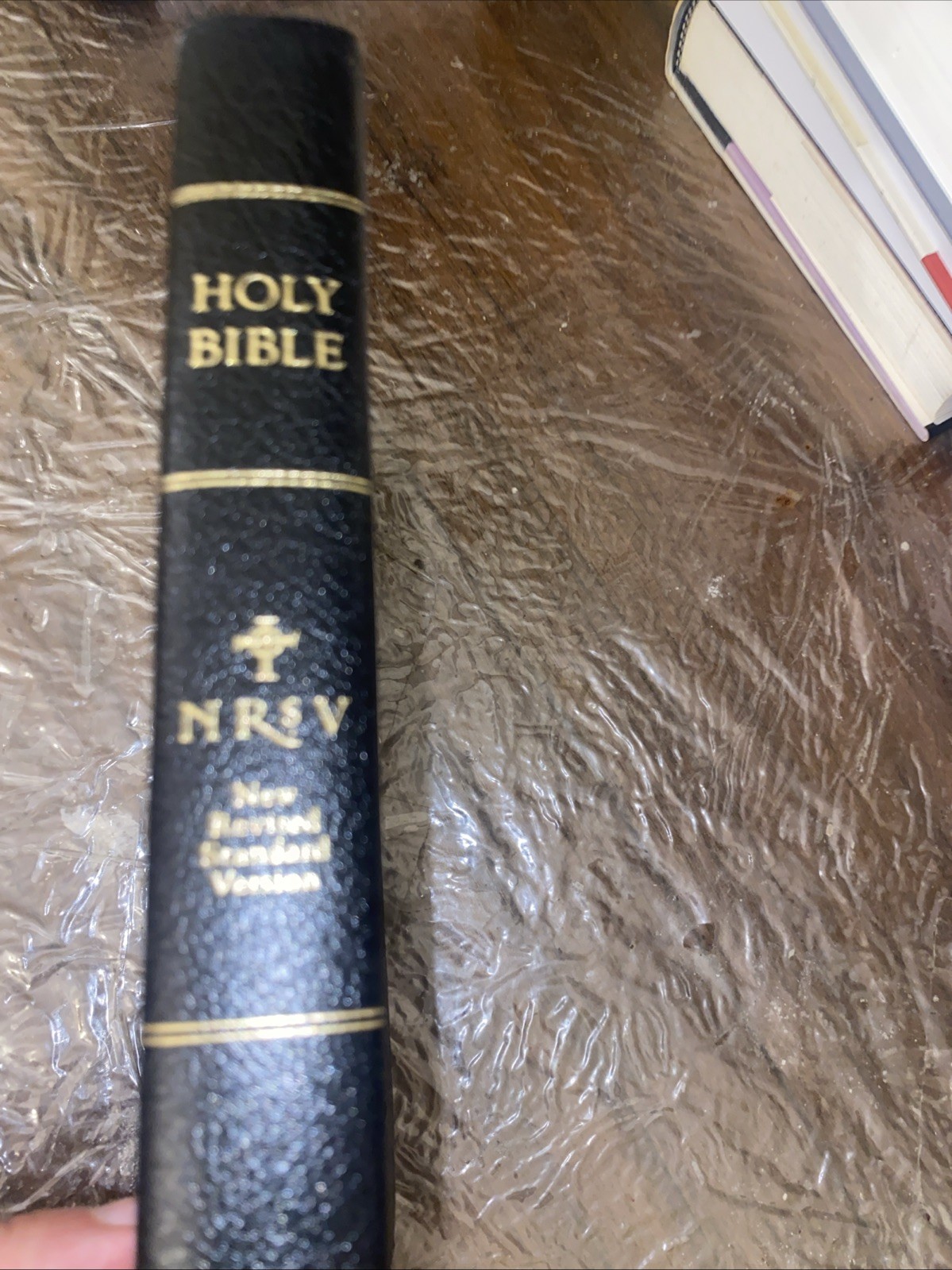 NRSV New Revised Standard Version Premium Bible Black Bonded Leather Abingdon