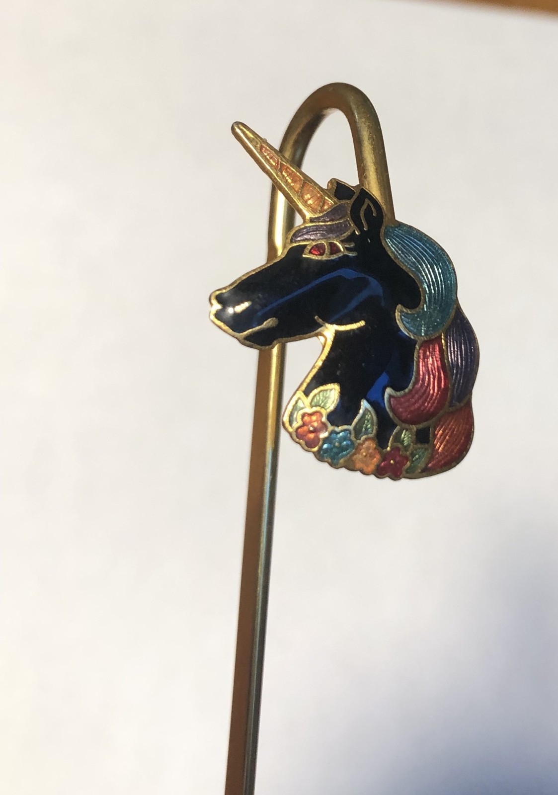 Vintage 1980’s Enamel Cloisonné Unicorn 5 1/2″ Tall Gold Tone Metal Bookmark