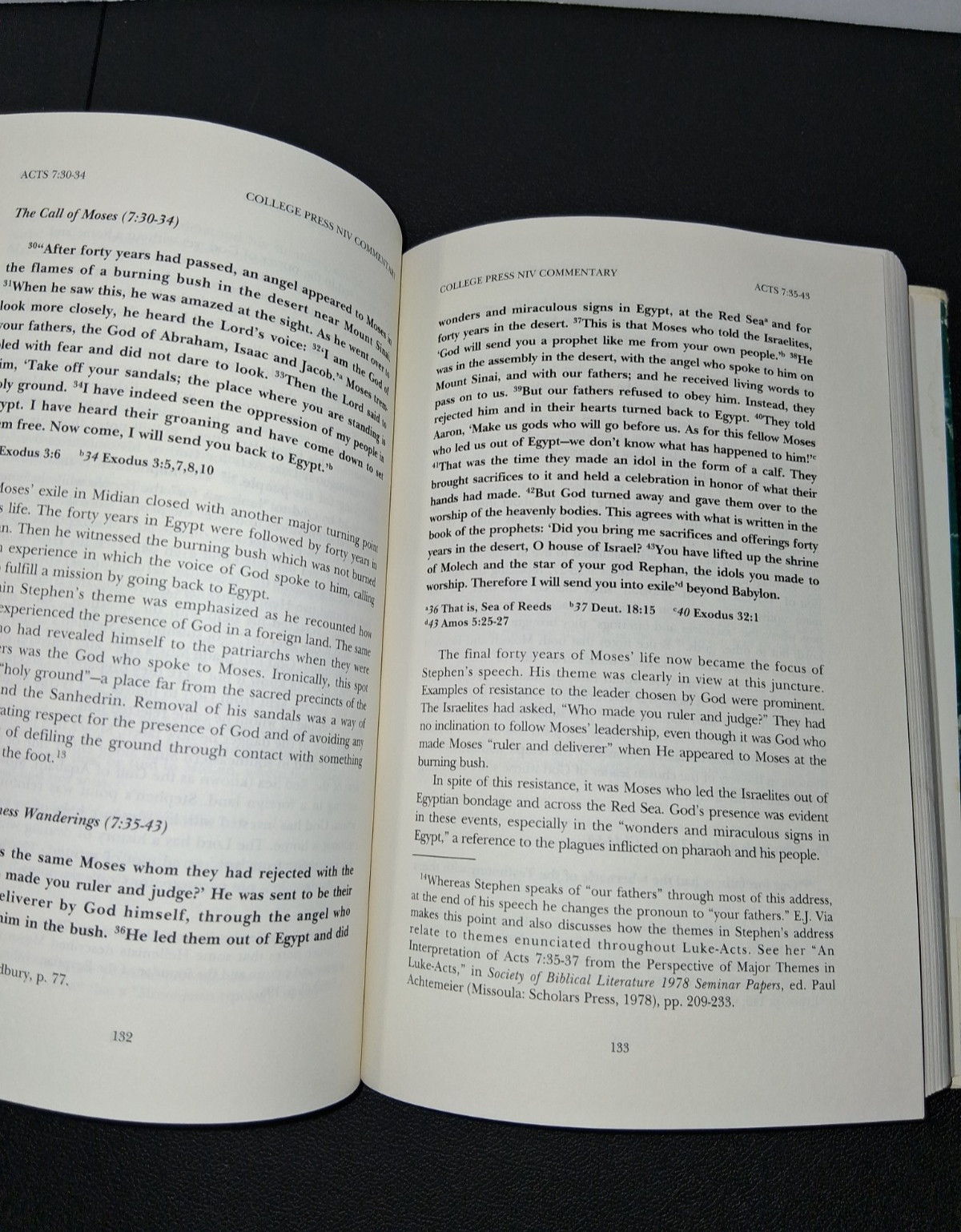 Acts (The College Press Niv Commentary) Hardcover Dennis Gaertner Dust Jacket HB