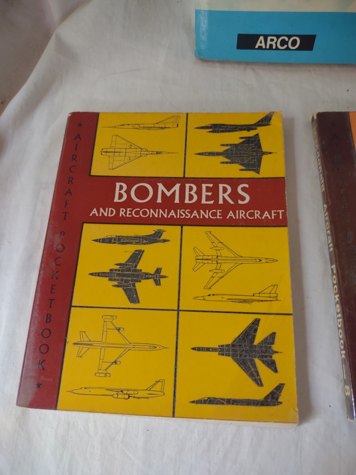 Lot Of 4 Identification Books Bombers Lightpkanes Fighters Aircraft Seventy Book