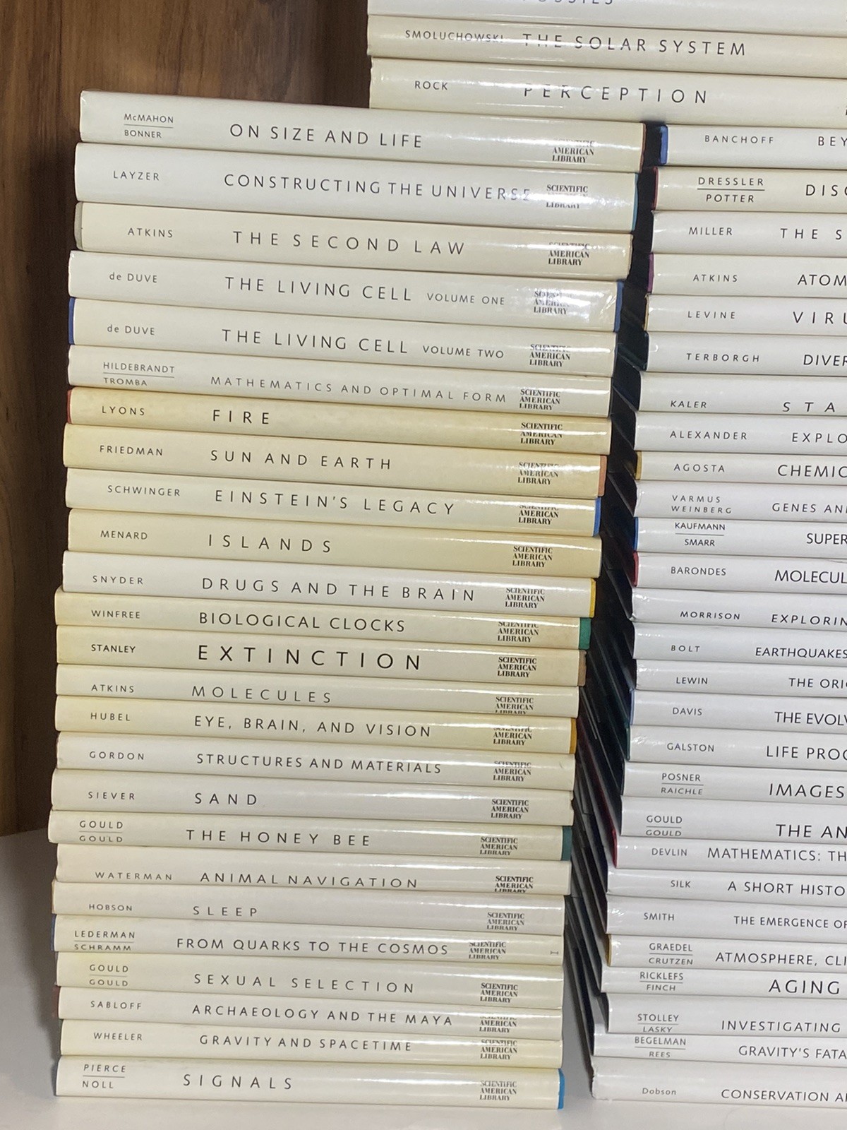 SCIENTIFIC AMERICAN LIBRARY Series Hard Cover Books With Dust Jackets Lot of 59