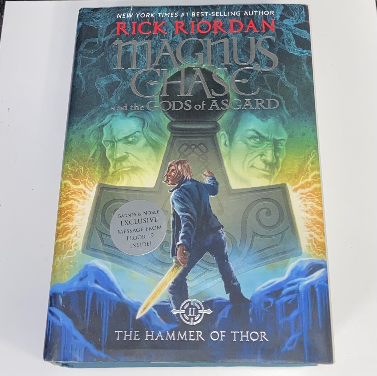 THE HAMMER OF THOR (B&N EXCLUSIVE EDITION) (MAGNUS CHASE By Rick Riordan First