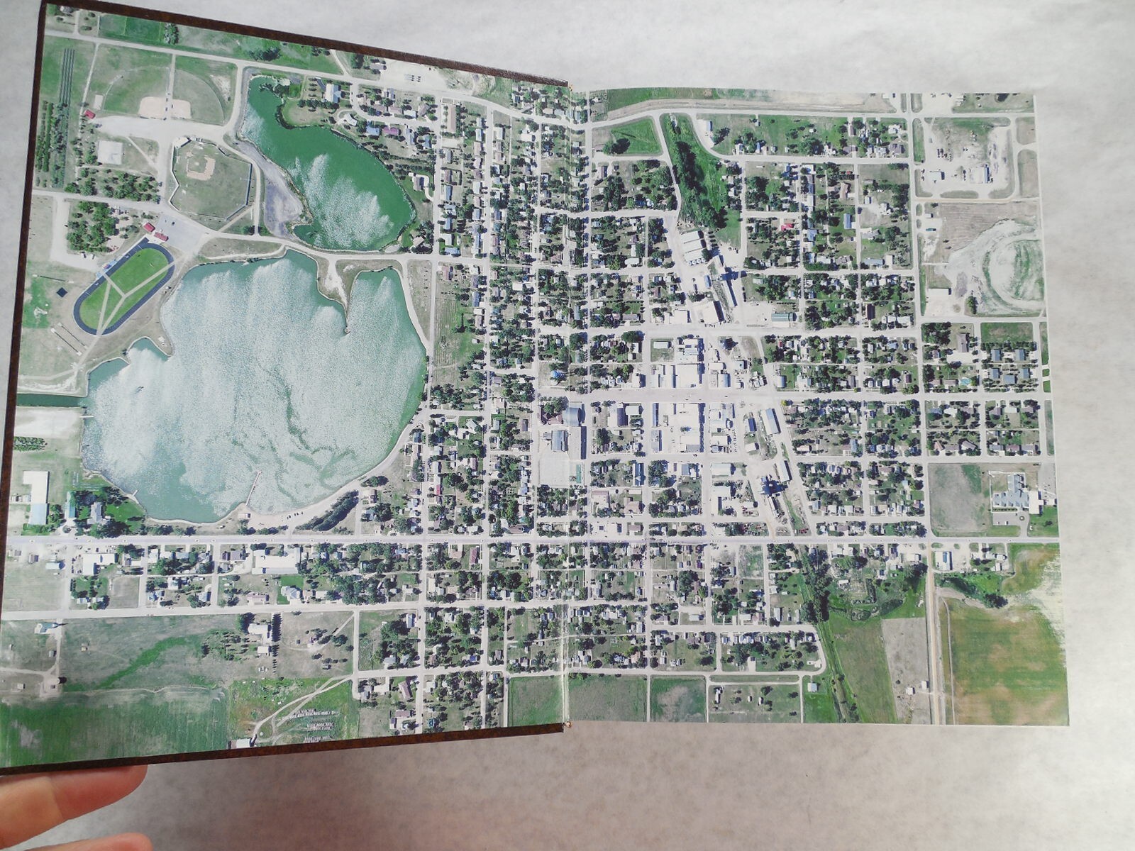 Eureka – 1887-2012 Celebrating 125 Years, History Book of Eureka S.D,