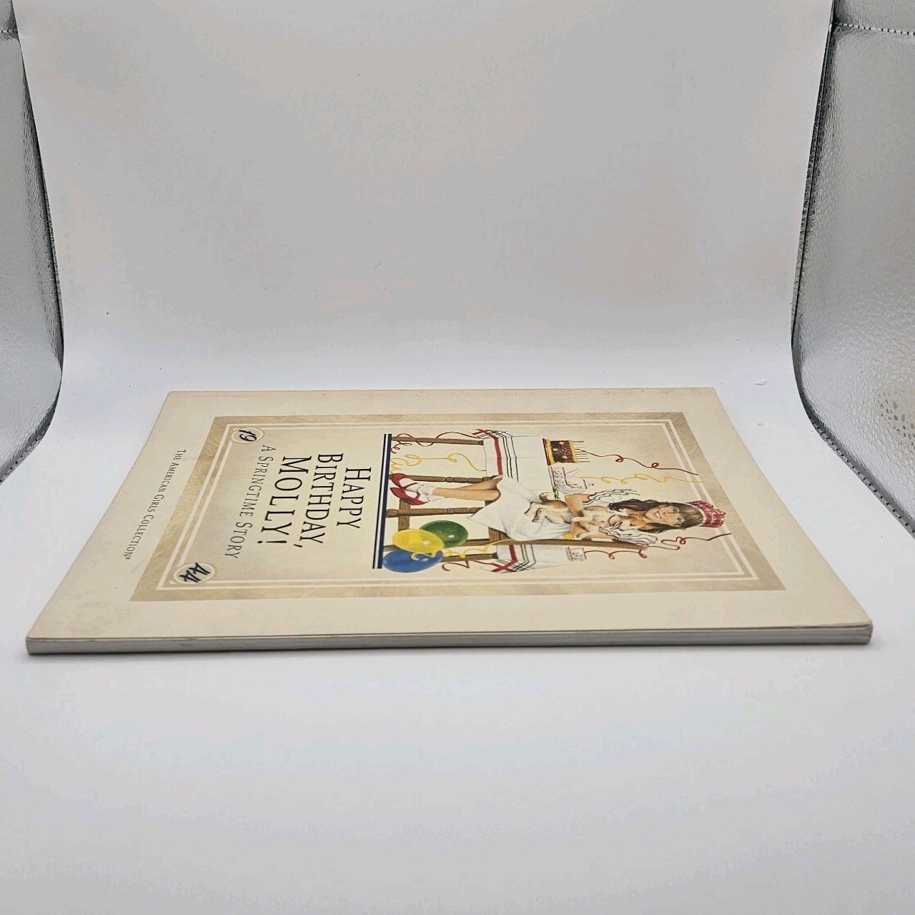 Vtg First Ed. 1987 Happy Birthday, Molly!An American Girl Book 8.5 x 6 x 0.2
