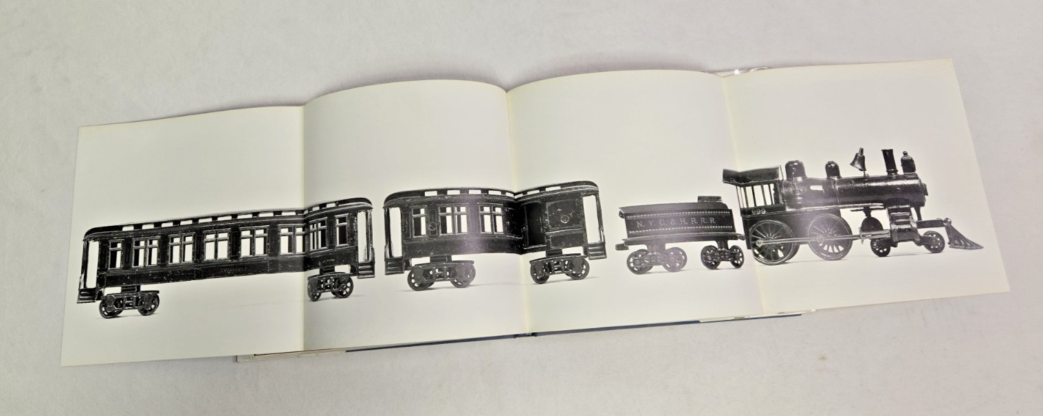 Beautiful Large Coffee Table Book “American Antique Toys” 282 Pages Near Mint