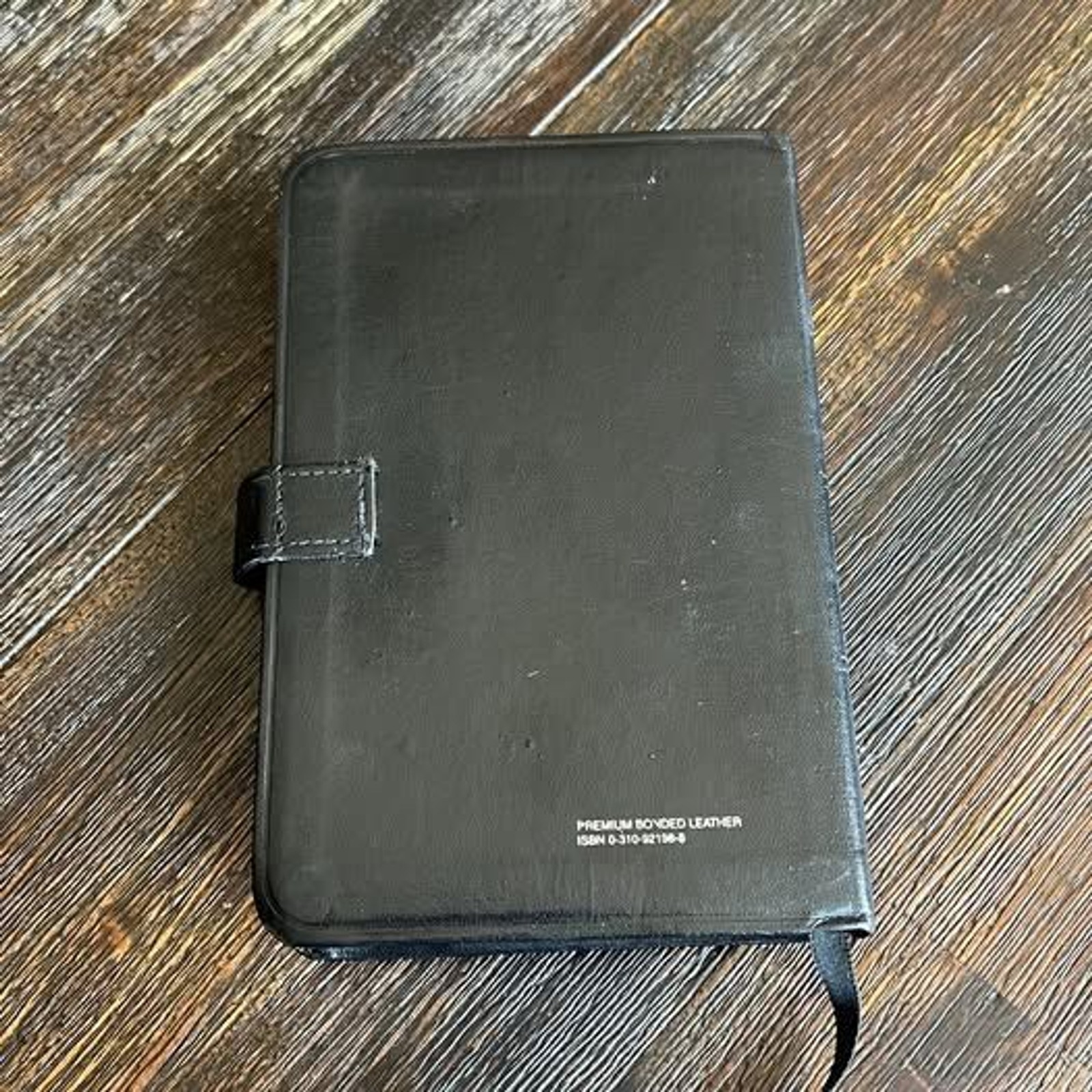Holy Bible New International Version NIV Compact Thinline Black Bonded Leather
