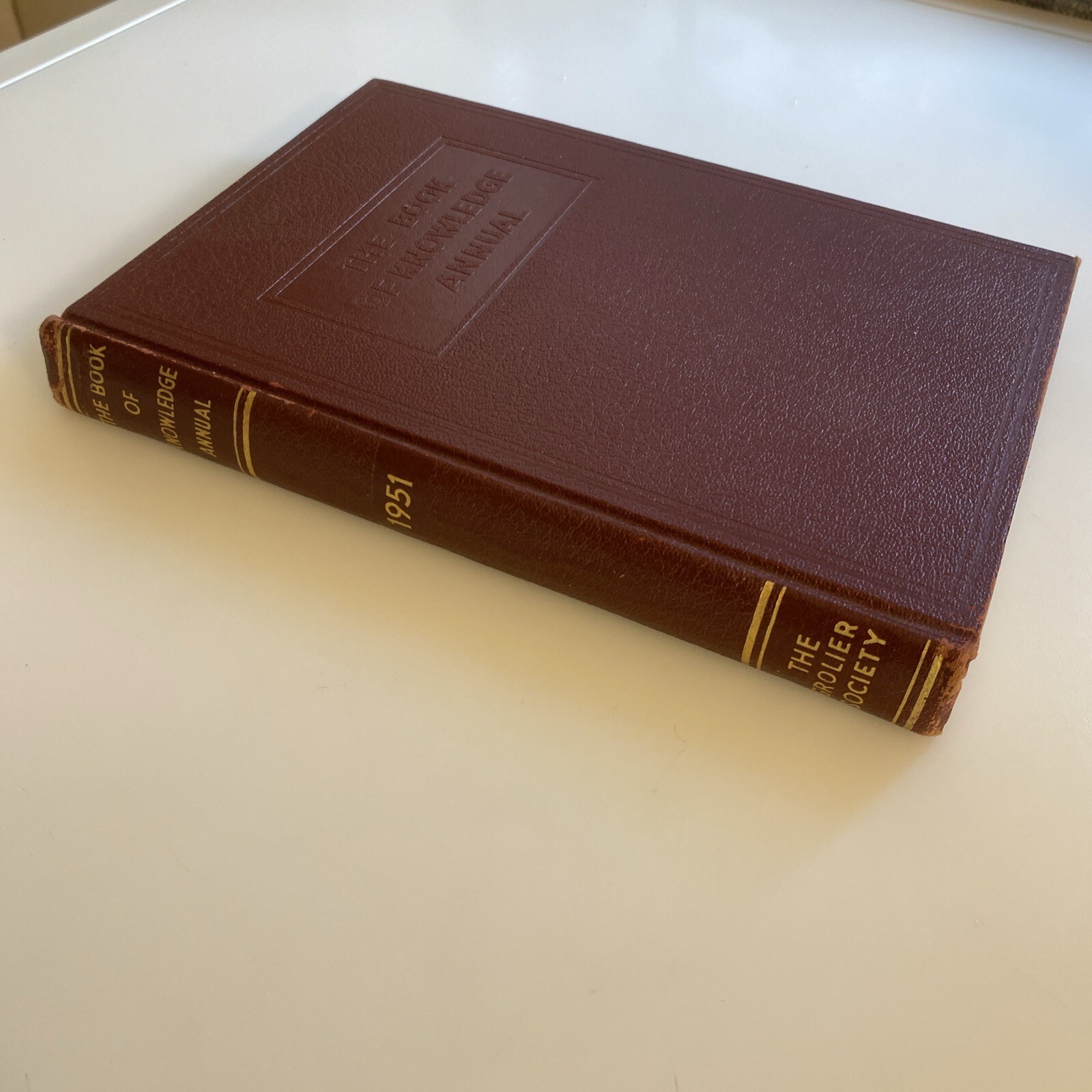 Vintage Book of Knowledge Annual 1951 Grolier Society HC abw