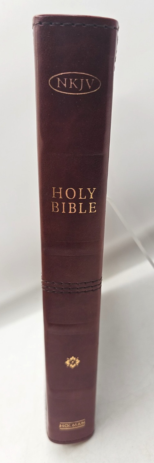 NKJV Ultrathin Reference Bible With Slipcase Holman Saddle Brown Faux Leather