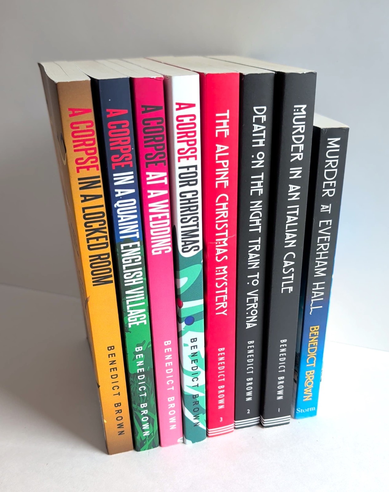 BENEDICT BROWN – Lot of 8 Mystery Books in LIKE NEW Condition – A Corpse, Alpine