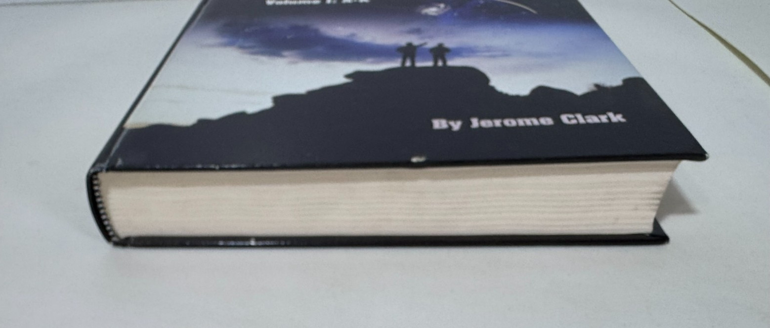 The UFO Encyclopedia The Phenomenon from the Beginning Volume 1 Jerome Clark