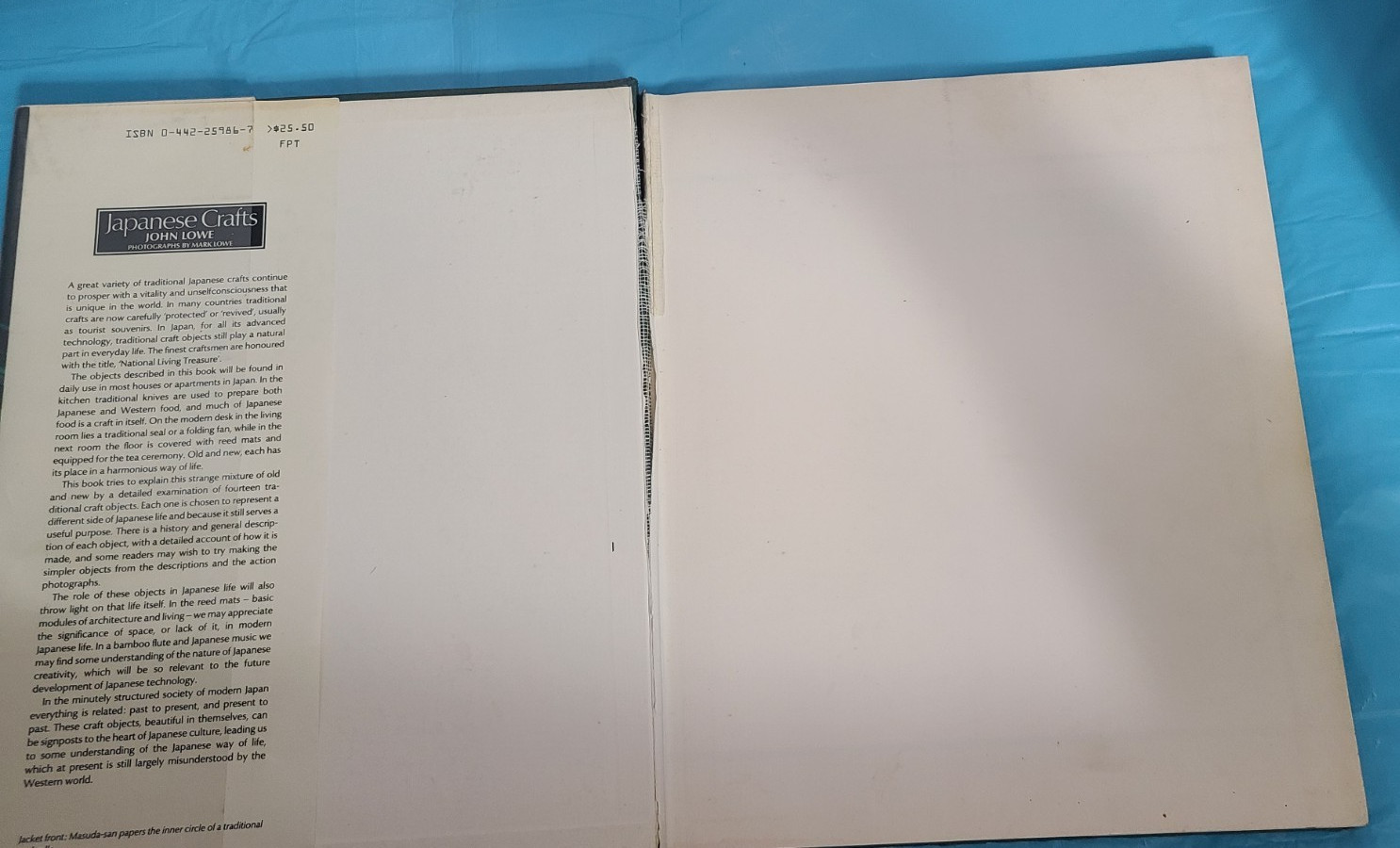Japanese Crafts by John Lowe (HB/DJ/Ex Library) Copyright 1983