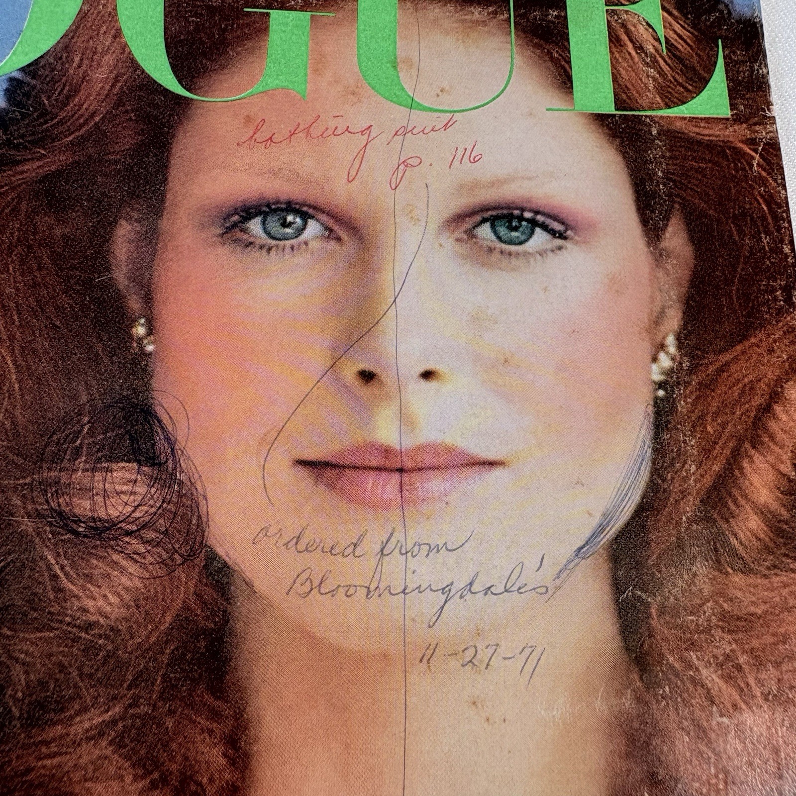 Vogue Magazine November 15, 1971 Patricia Dow Vintage 144 pages de la Renta
