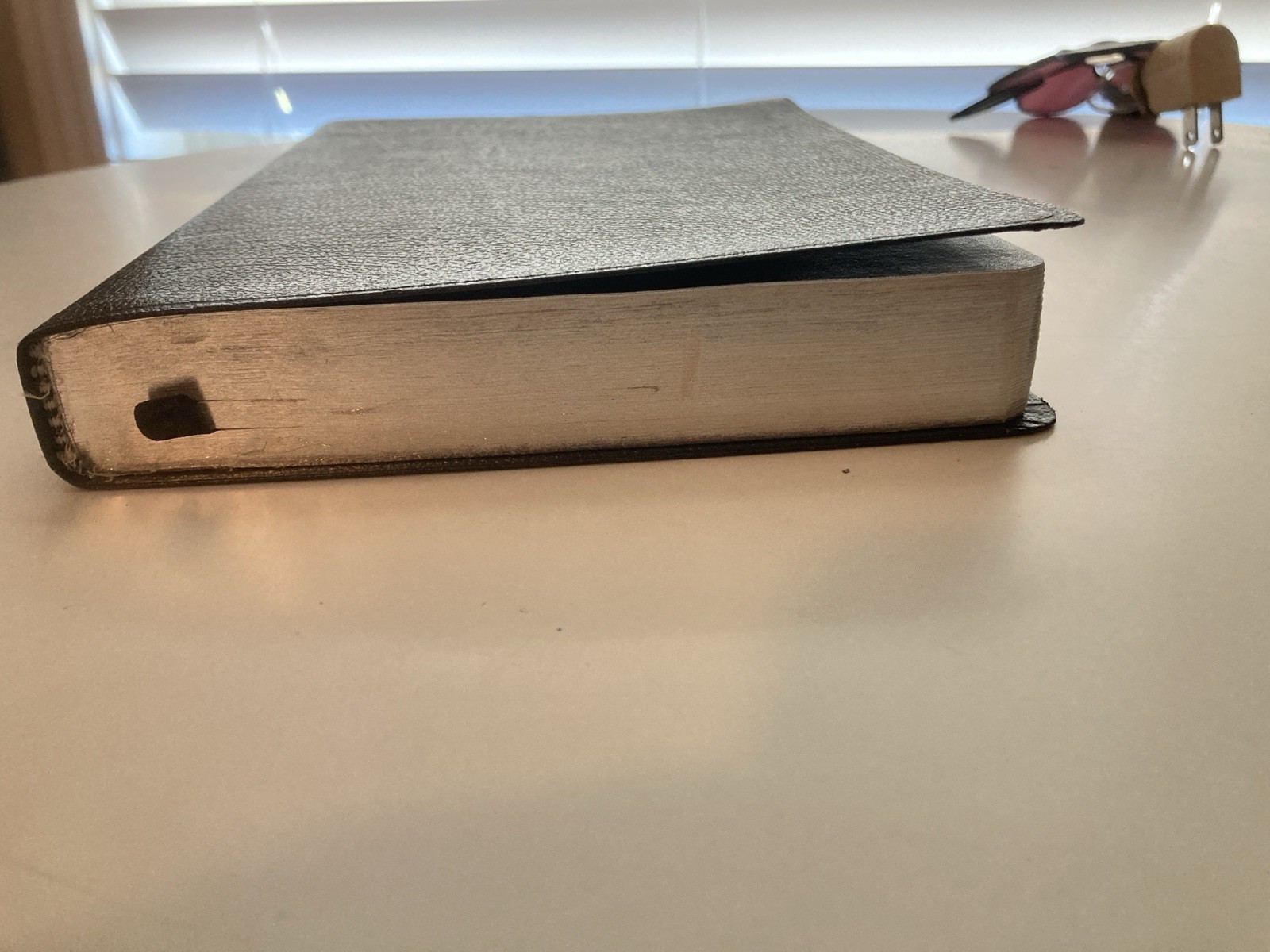 NIV 2005 Large Print Thinline Bible -Black Top Grain Genuine Leather-OOP 84