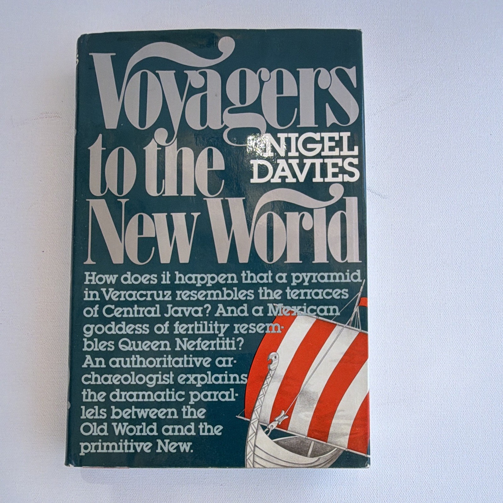 Nigel Davies – Voyagers to the New World (HC, William Morrow, 1979, 1st US, DJ)