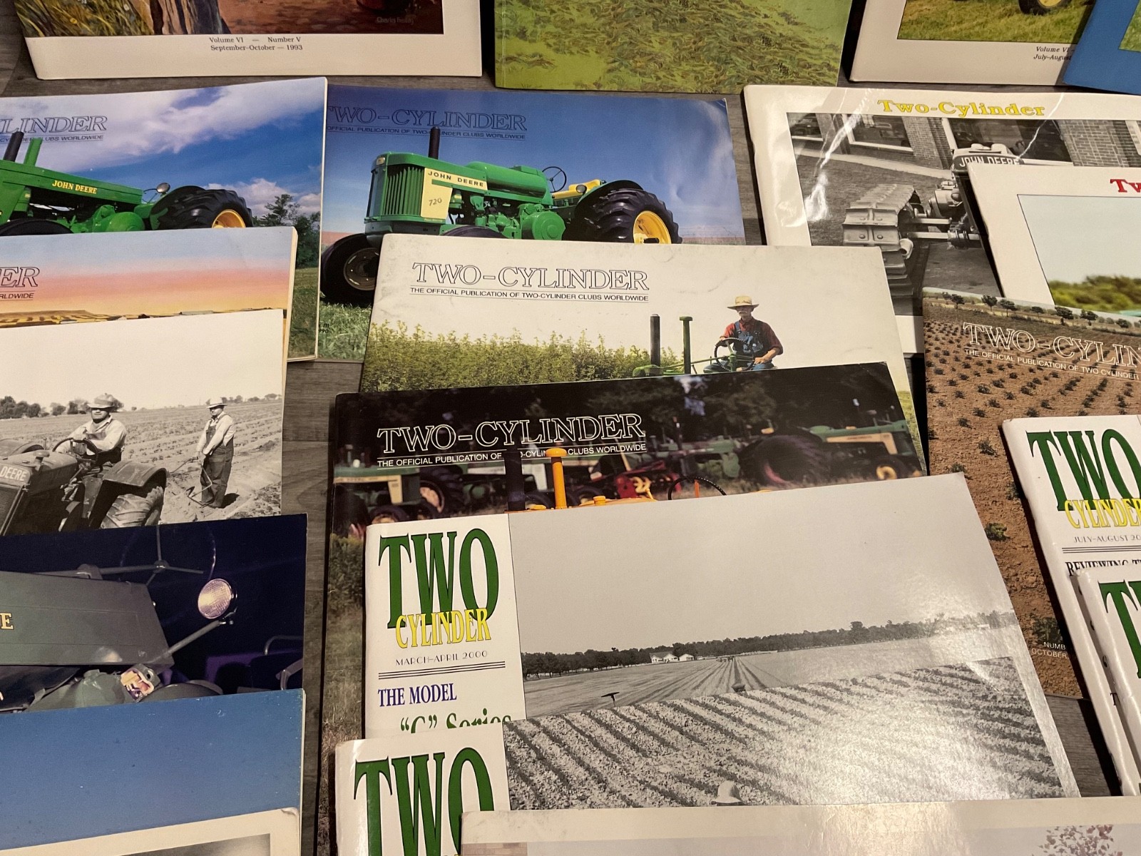 Two-Cylinder Magazine John Deere Tractor Multi Year Lot 25 Total Vintage