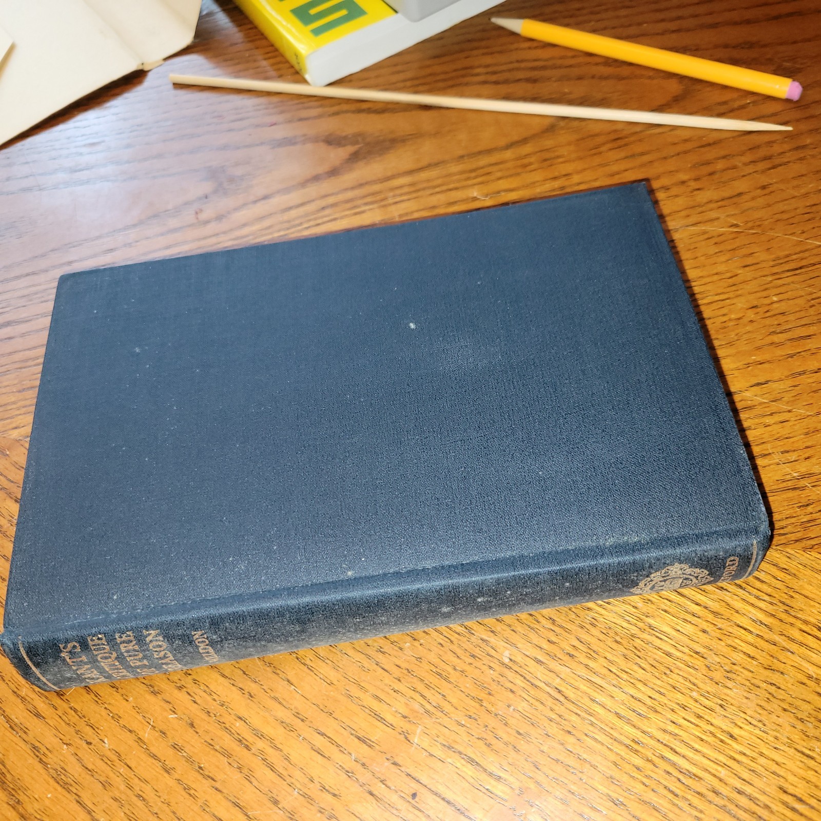 Kant’s Critique of Pure Reason Second Edition T. D. Weldon Oxford Press 1958 HC