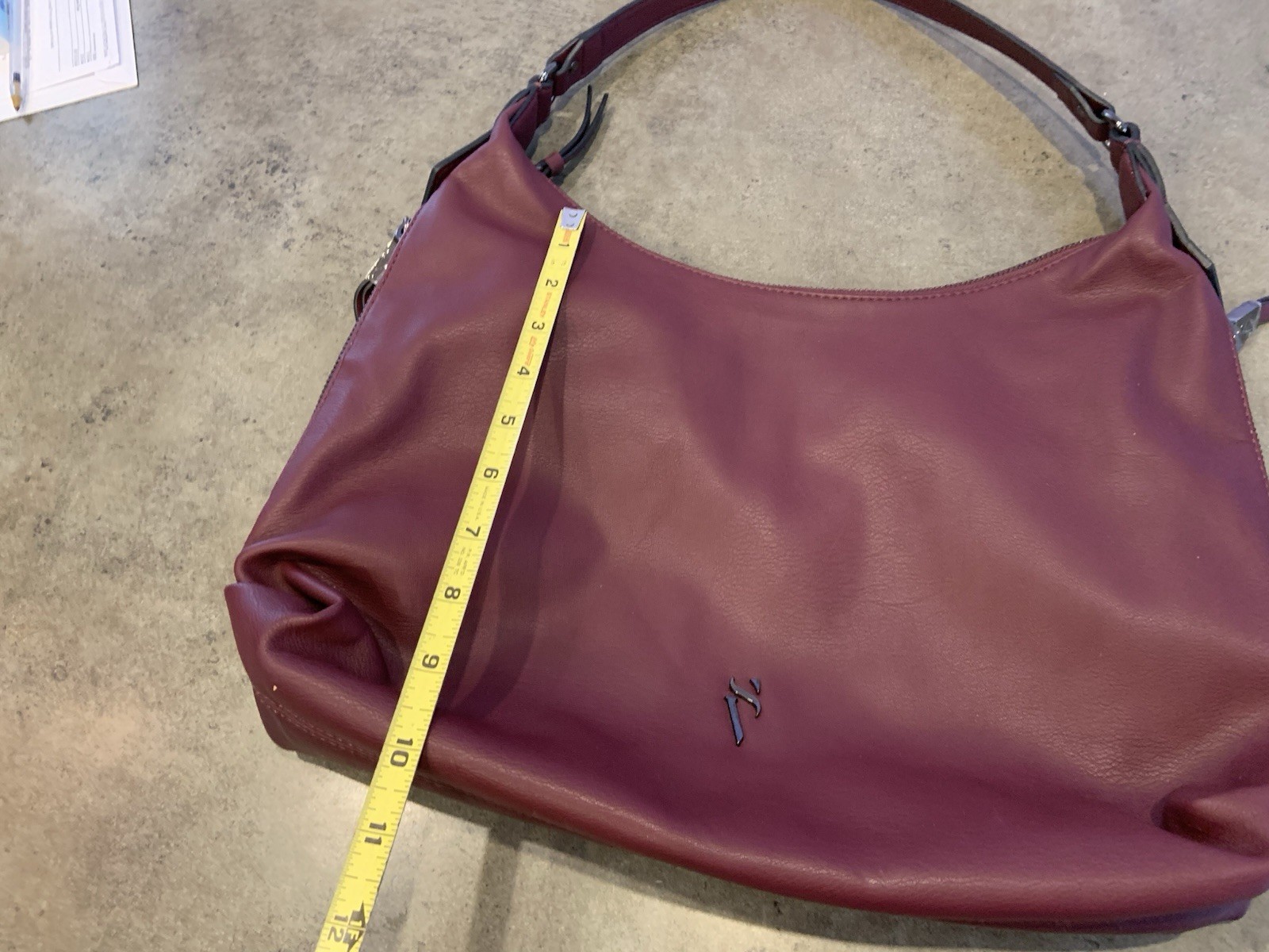 SIMPLY VERA By VERA WANG Burgundy Vegan Leather Hobo Shoulderbag Side Zip Pockts