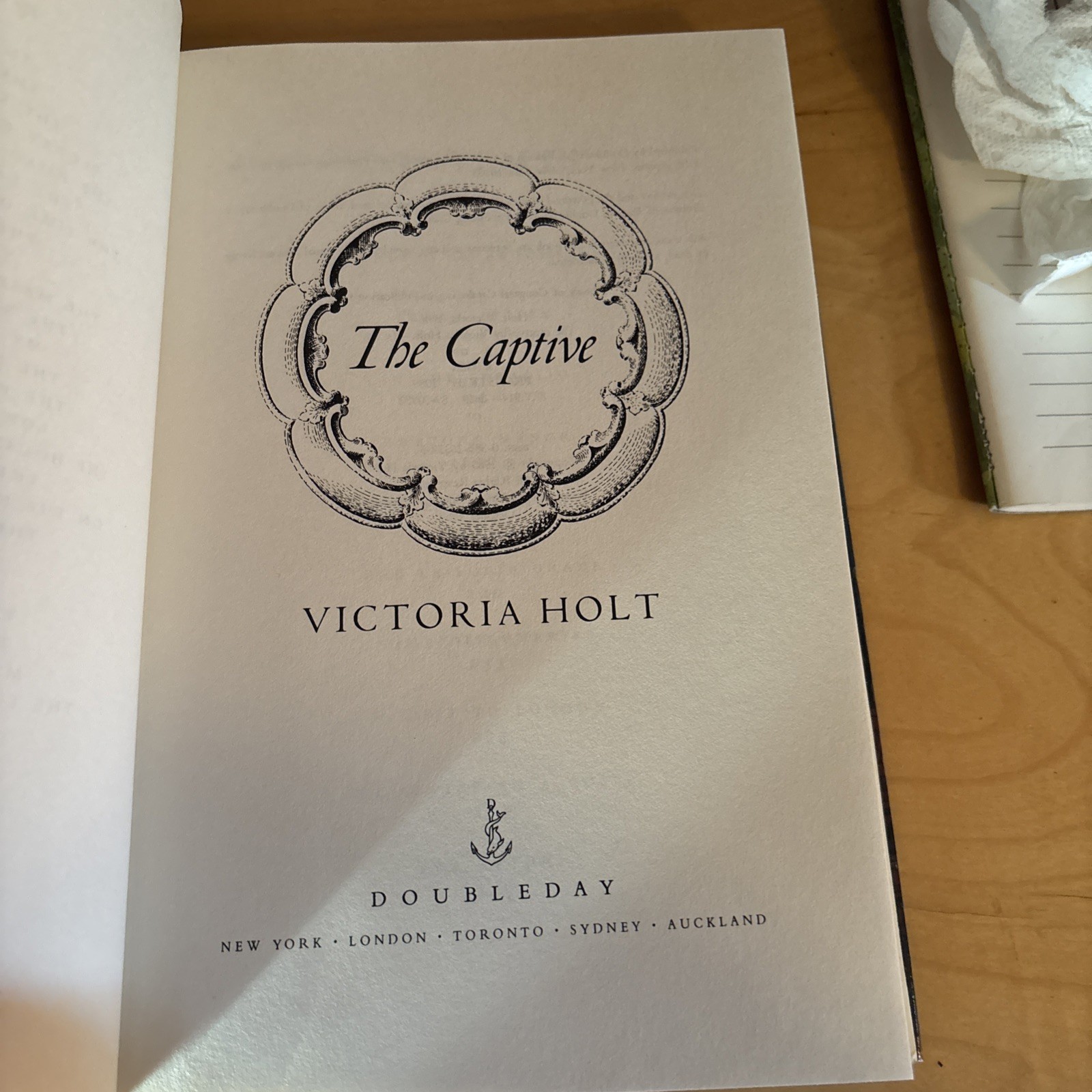 First Edition Victoria Holt The Captive Hardback