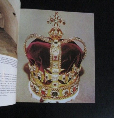 WESTMINSTER ABBEY ENGLAND Paperback Book 63 PAGES 8 X 9.5 INCHES 1990