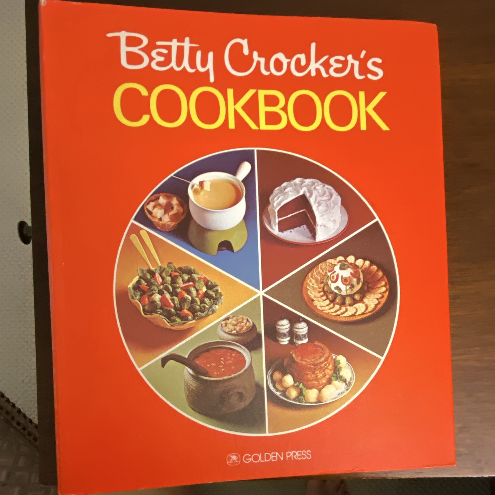 Betty Crocker Betty Crocker’s Cookbook Golden Press Hardcover
