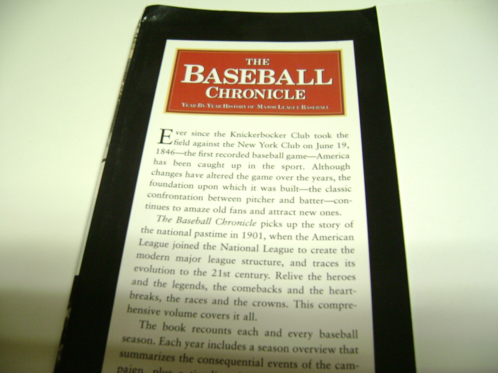 2001 Huge Hardcover Book The BASEBALL CHRONICLE Year By Year History, 656 pages