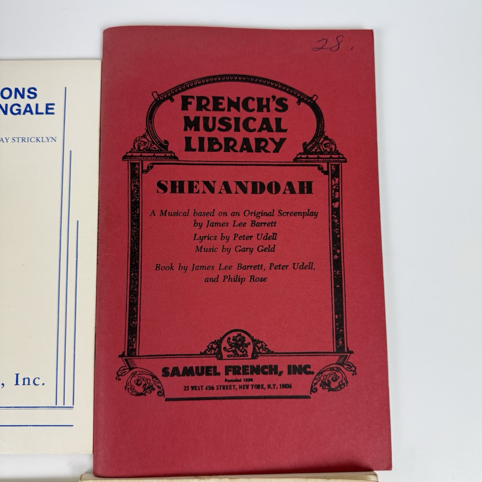 Samuel French Play Scripts Lot 8 Noises Off Glass Menagerie Shenandoah Friel