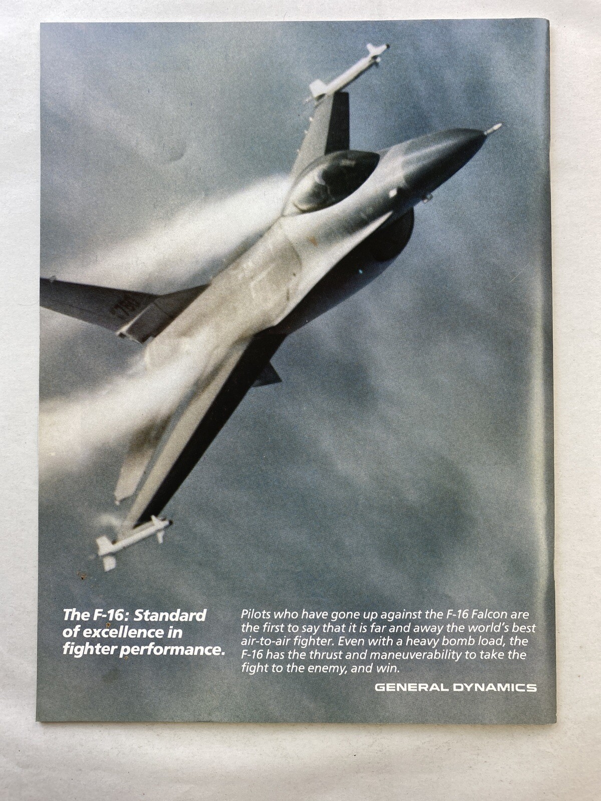 Vintage Commercial & Military Airplanes Aircraft Book – 1984 AIR International