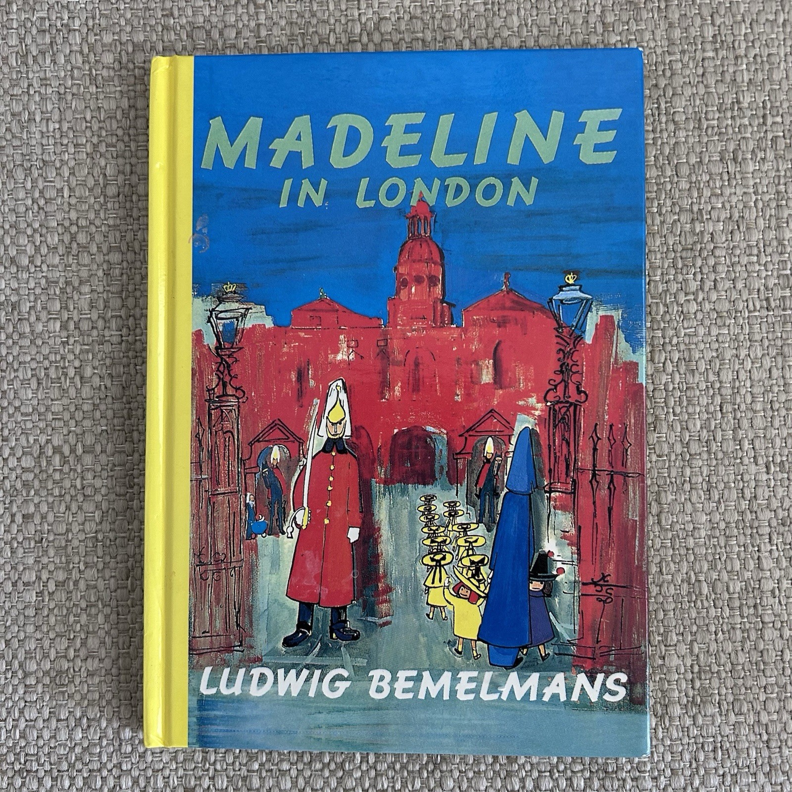 ✨4 Vintage 1992 MADELINE BOOK LOT By Ludwig Bemelmans – Small Hardcover