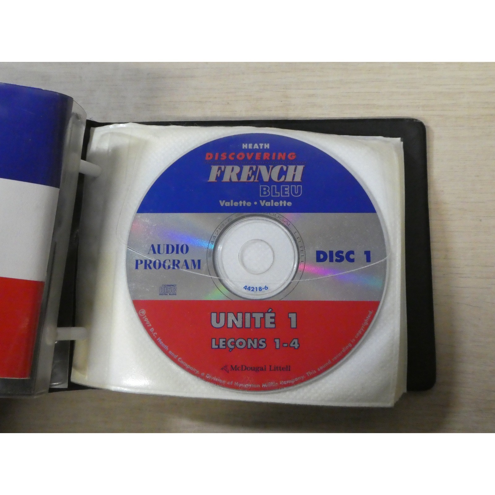 McDougal Littell Discovering French Bleu Audio Program CD Set 0-669-43496-5