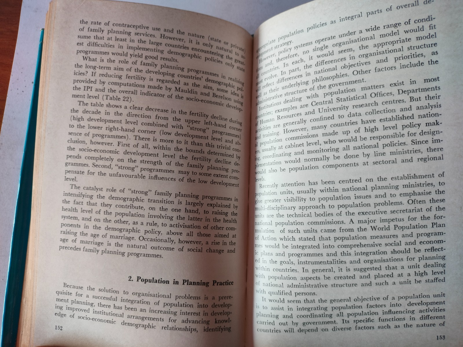 Population and Socio – Economic Development Progress Publishers Moscow 1986