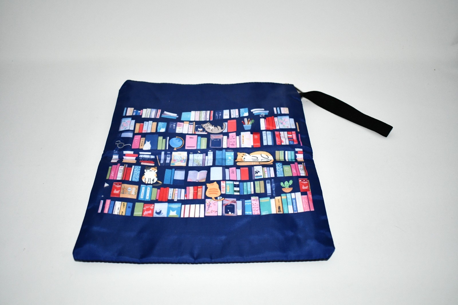 LParkin Book Sleeve – Medium 11 x 8.7 in – Set of 2 – Washable Fabric – NWT Br