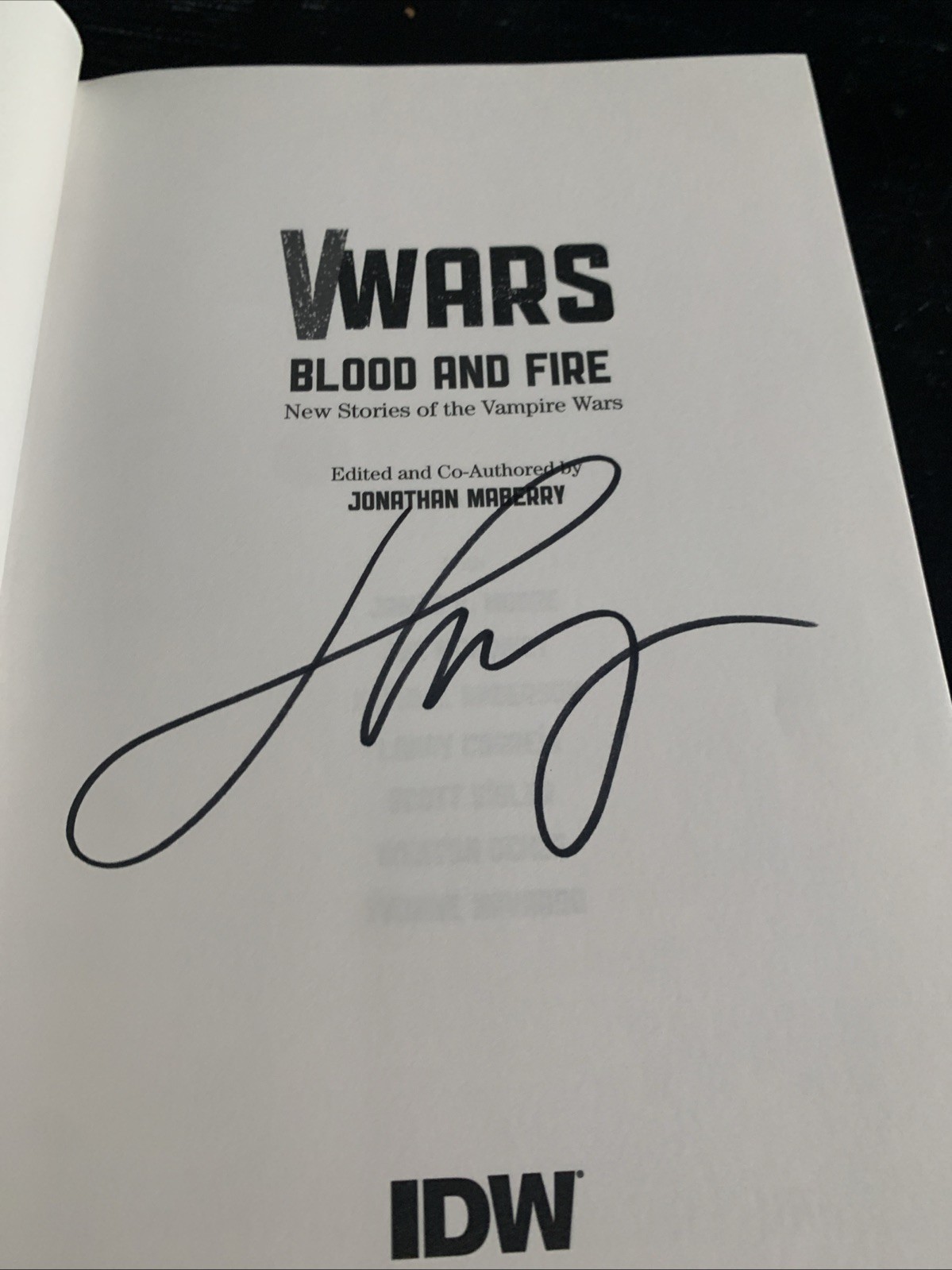 V-Wars: Blood and Fire by Kevin J. Anderson/jonathan Maberry Signed 1st Edition