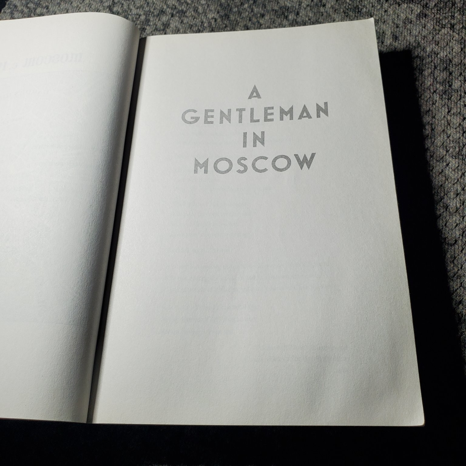 A Gentleman in Moscow Amor Towles 2016 Paperback Historical Fiction Penguin