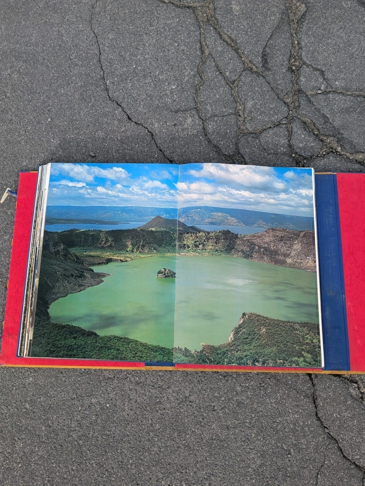 CHESNOFF 13 LB ABRAMS BOOK 17 X 12 X 2-1/4 CHESNOFF 13 LB ABRAMS NATION TREASURE