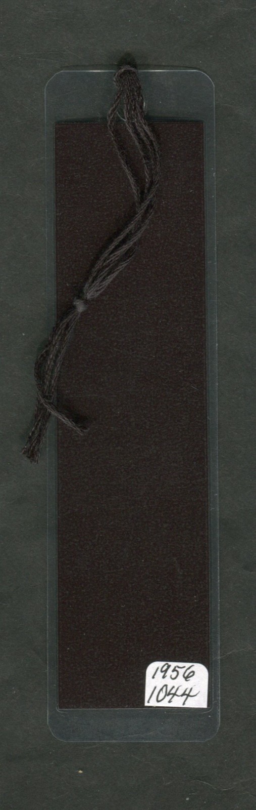 1956 INDEPENDENCE HALL STAMPS LAMINATED BOOKMARK W/REAL U.S. POST. STAMPS #1044