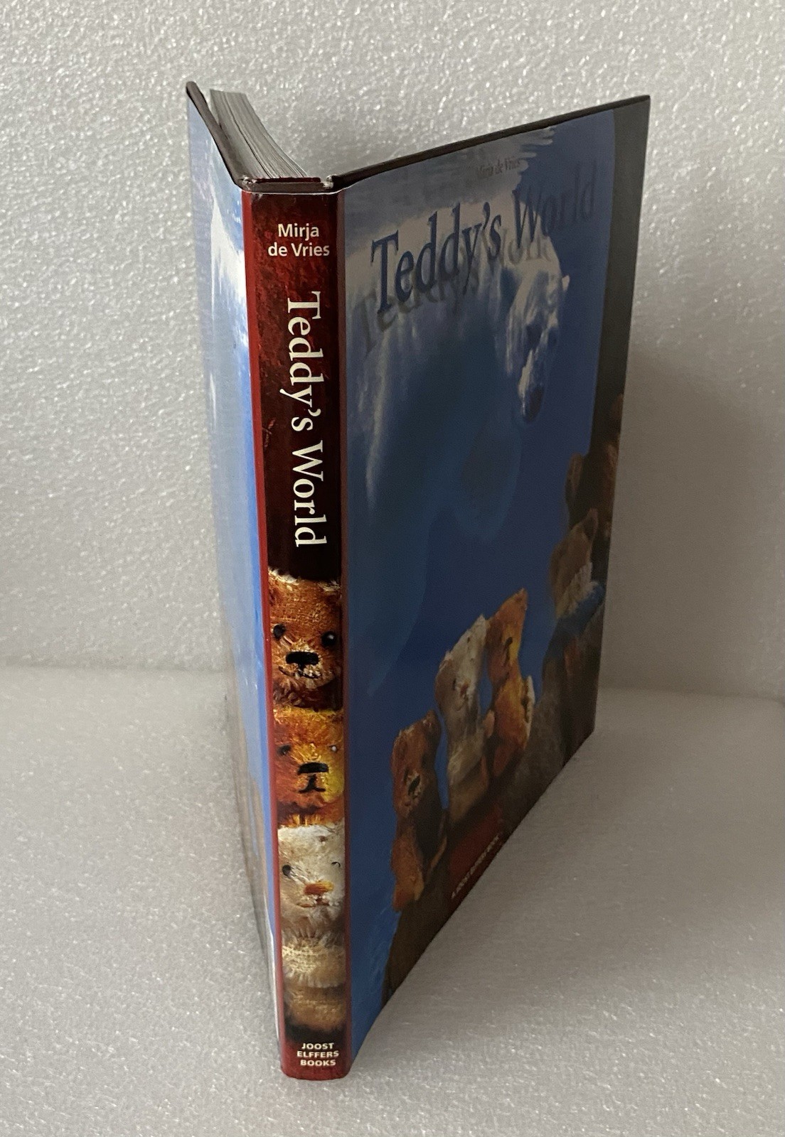 Teddy’s World Large Book by Joost Elffers and Mirja de Vries (2002 Hardcover)