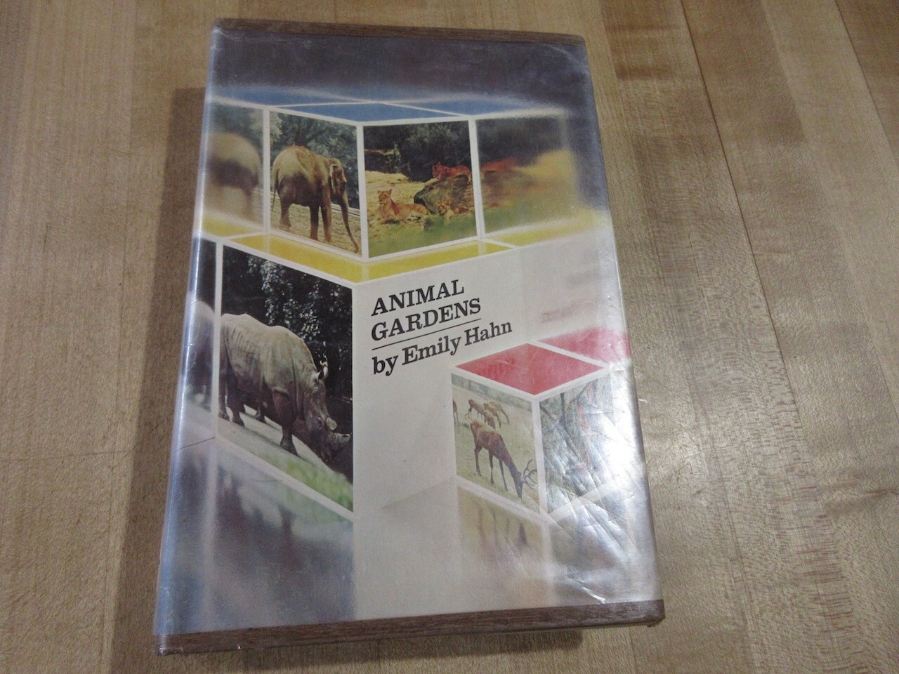 1967 Animal Gardens by Emily Hahn hardcover dust jacket ex library (b)