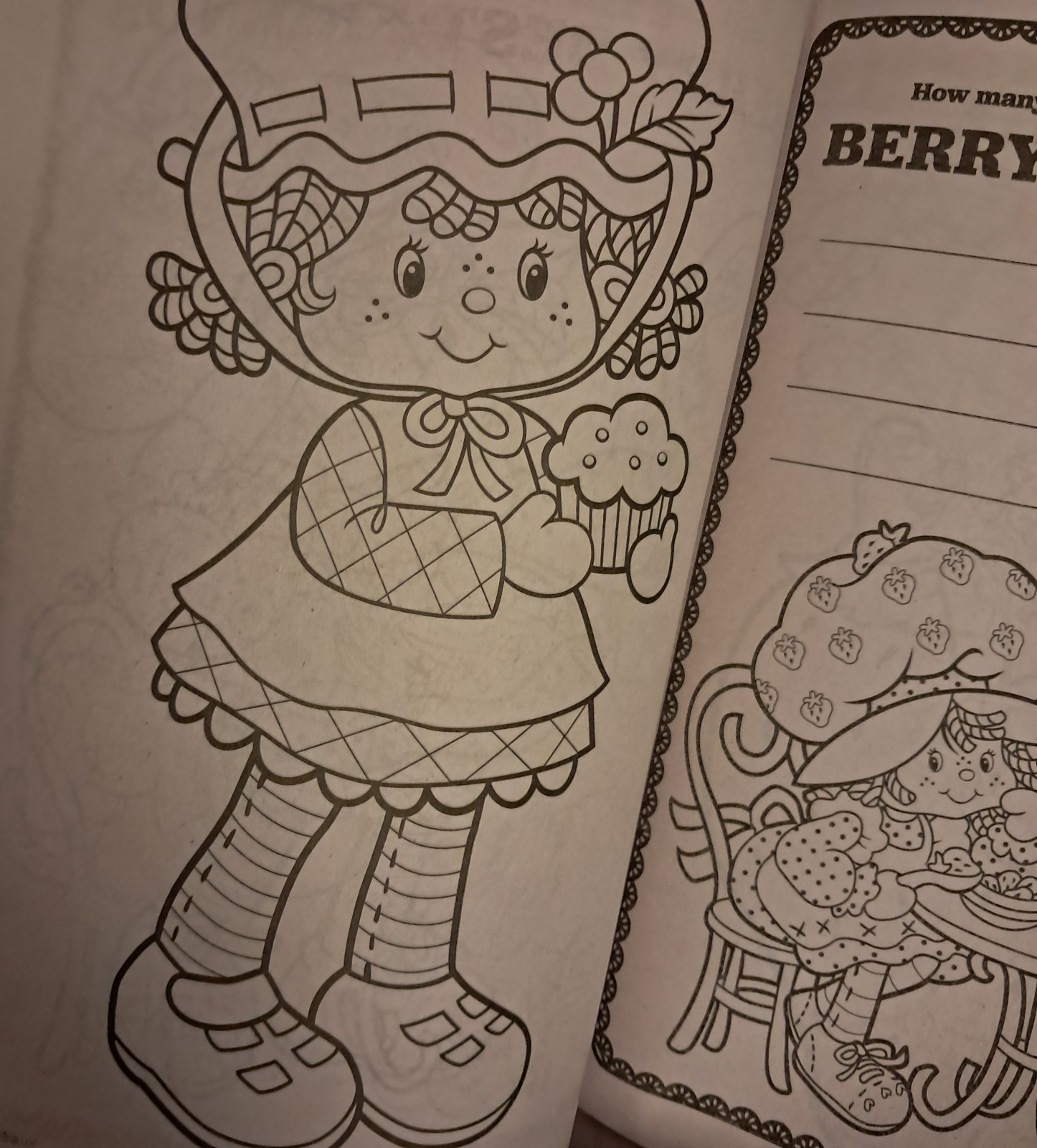 ❤️ THE WORLD Of ●STRAWBERRY SHORTCAKE● 🍓•BERRY BESTIES Coloring/Activity Book.