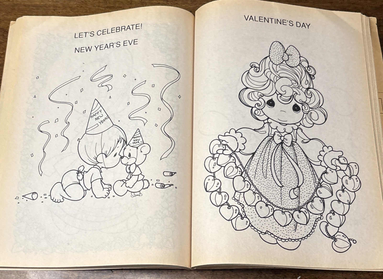 Golden PRECIOUS MOMENTS Giant Coloring & Activity Book PB 1991 Ages 4-8 Vintage