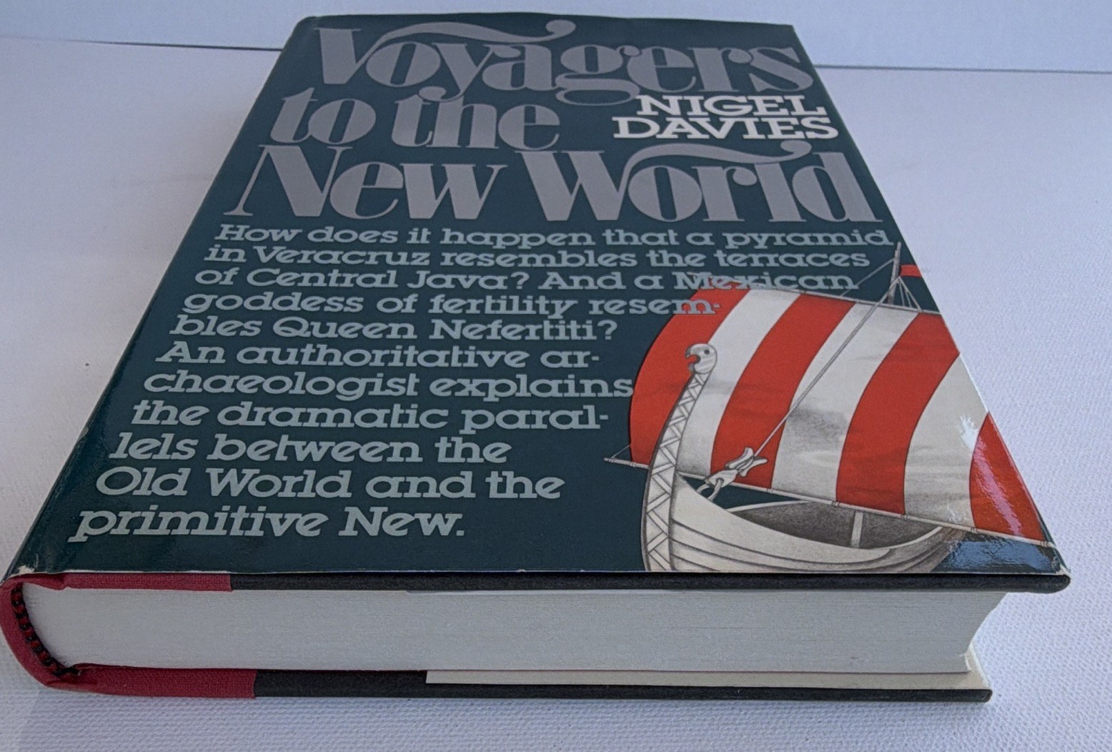 Nigel Davies – Voyagers to the New World (HC, William Morrow, 1979, 1st US, DJ)